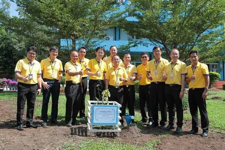 ผู้ช่วยผู้ว่าการผลิตไฟฟ้าพลังงานหมุนเวียนเยี่ยมชมโครงการอพ.สธ.-กฟผ.เขื่อนสิริกิติ์