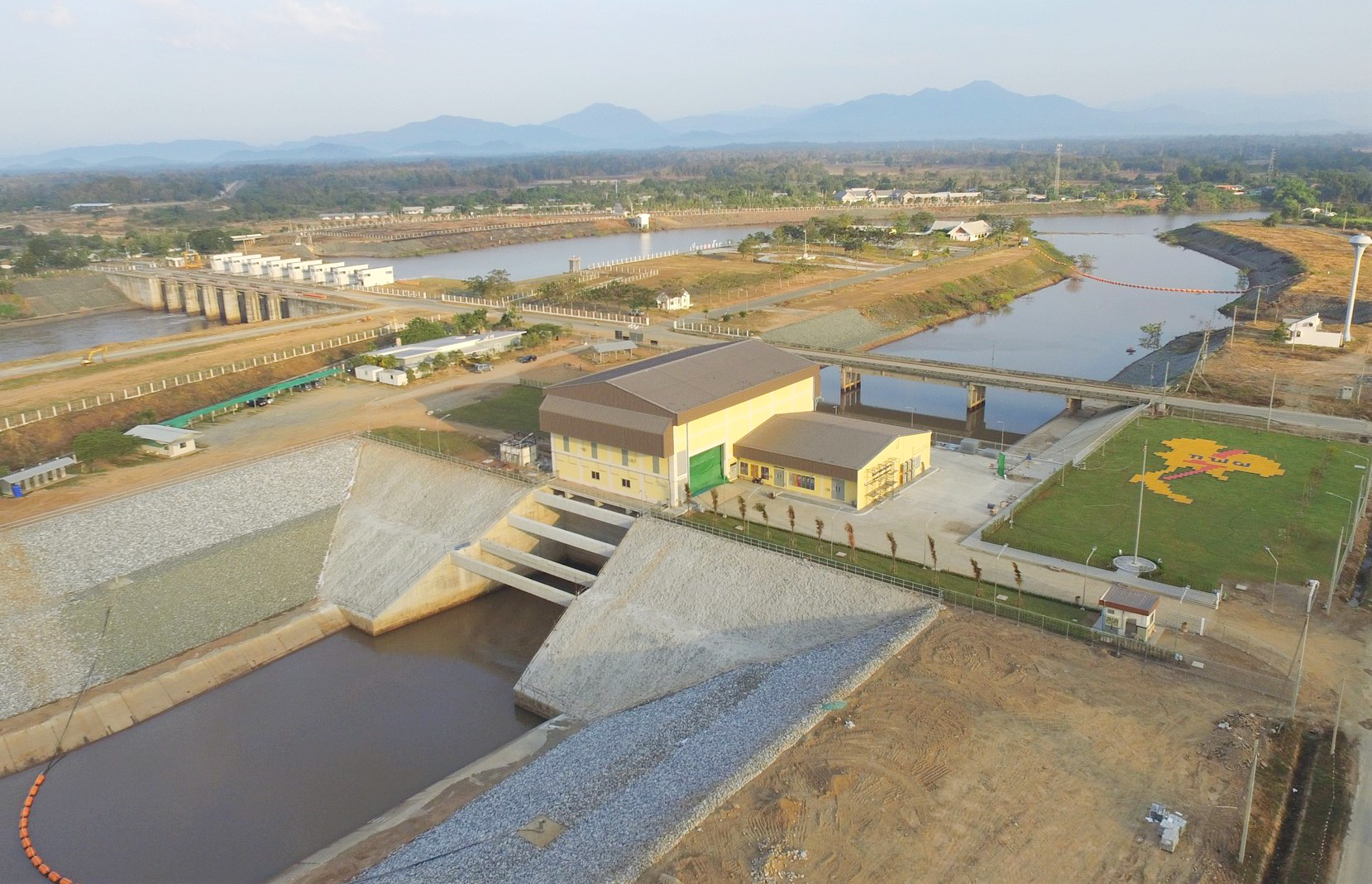 EGAT officially opens Pha Chuk Dam Hydropower Plant to promote renewable energy and enhance power system security