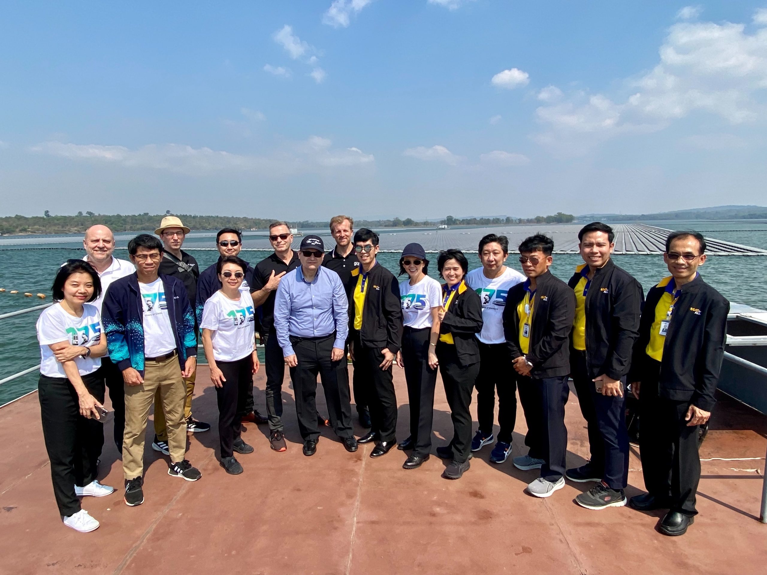 German Ambassador to Thailand commends the world’s largest floating solar hybrid for its environmental friendliness and contribution to sustainable community development
