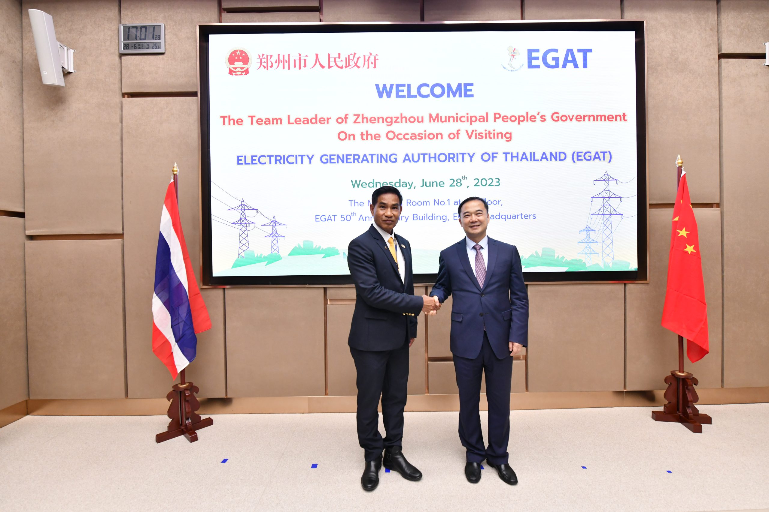 建立中泰电力能源友谊，泰国国家电力局热烈欢迎郑州市市长前来交流电力输送方面的知识，共谋可持续经济发展道路。