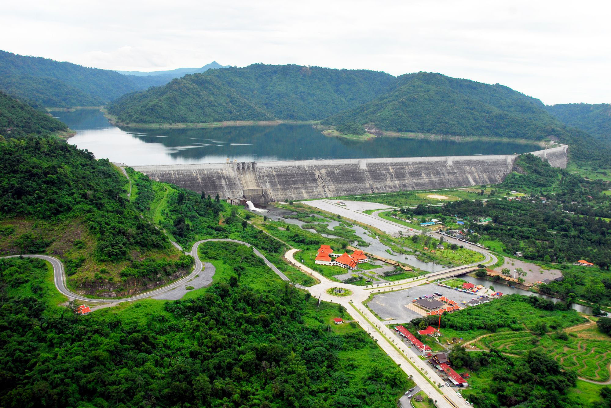 Khun Dan Prakan Chon Dam